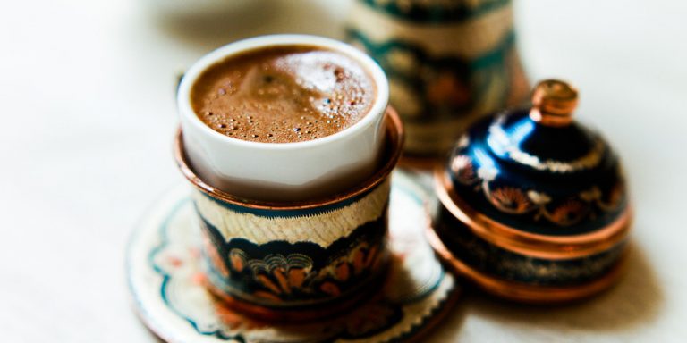 KÖPÜKLÜ TÜRK KAHVESİ
